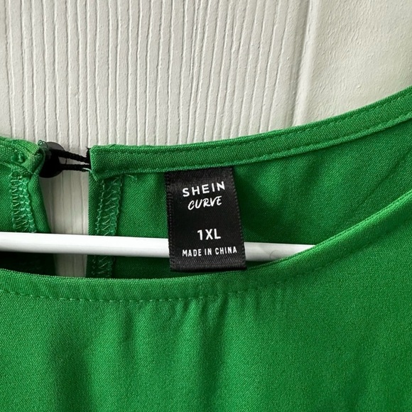 Two Ruffle Sleeve Romantic Dresses Blue and Green Romantic - Picture 10 of 12